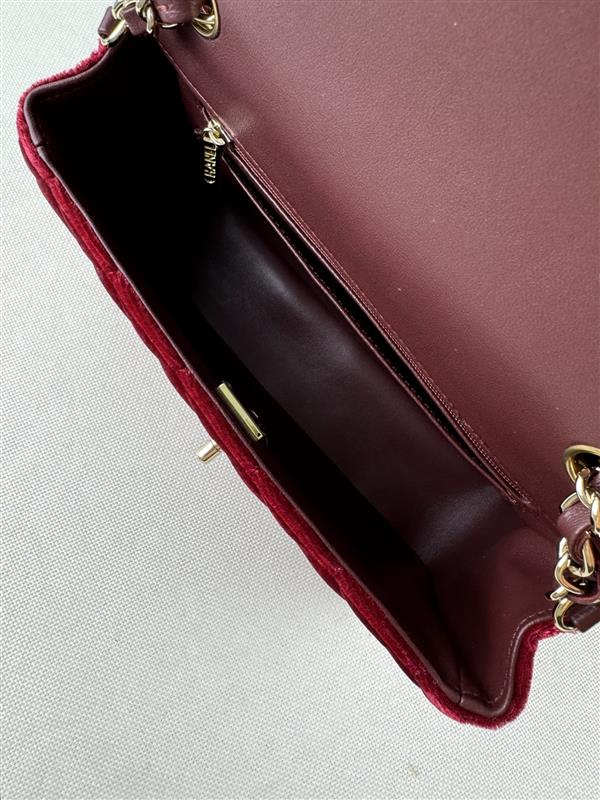 2026127205938829 550